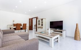 Downtown Lovers Home By Seewest